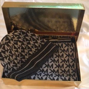 Michael Kors Scarf and Hat